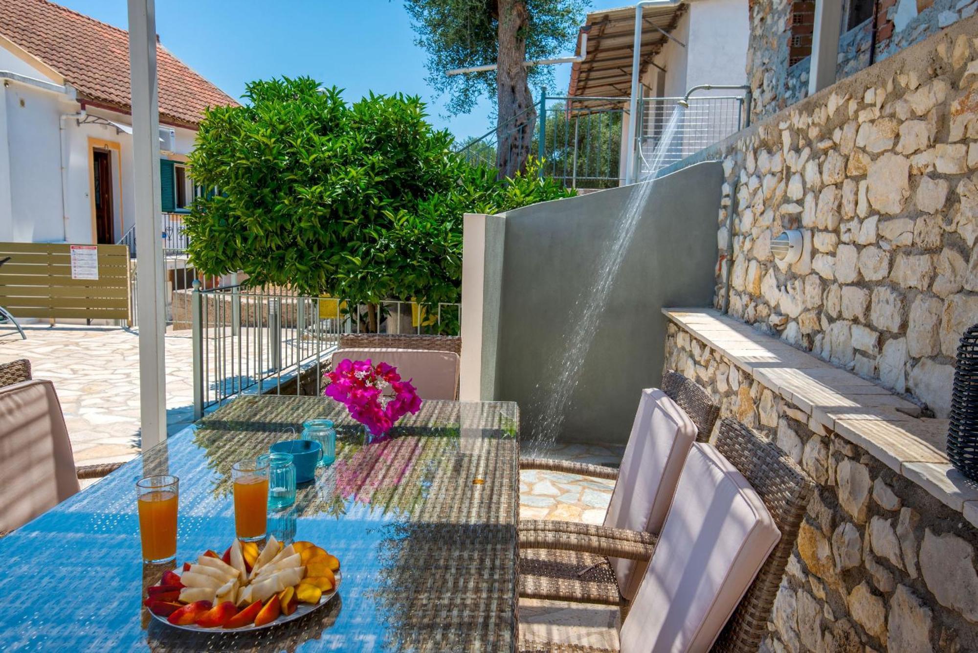 Villa Thea Antonis Gaios Luaran gambar
